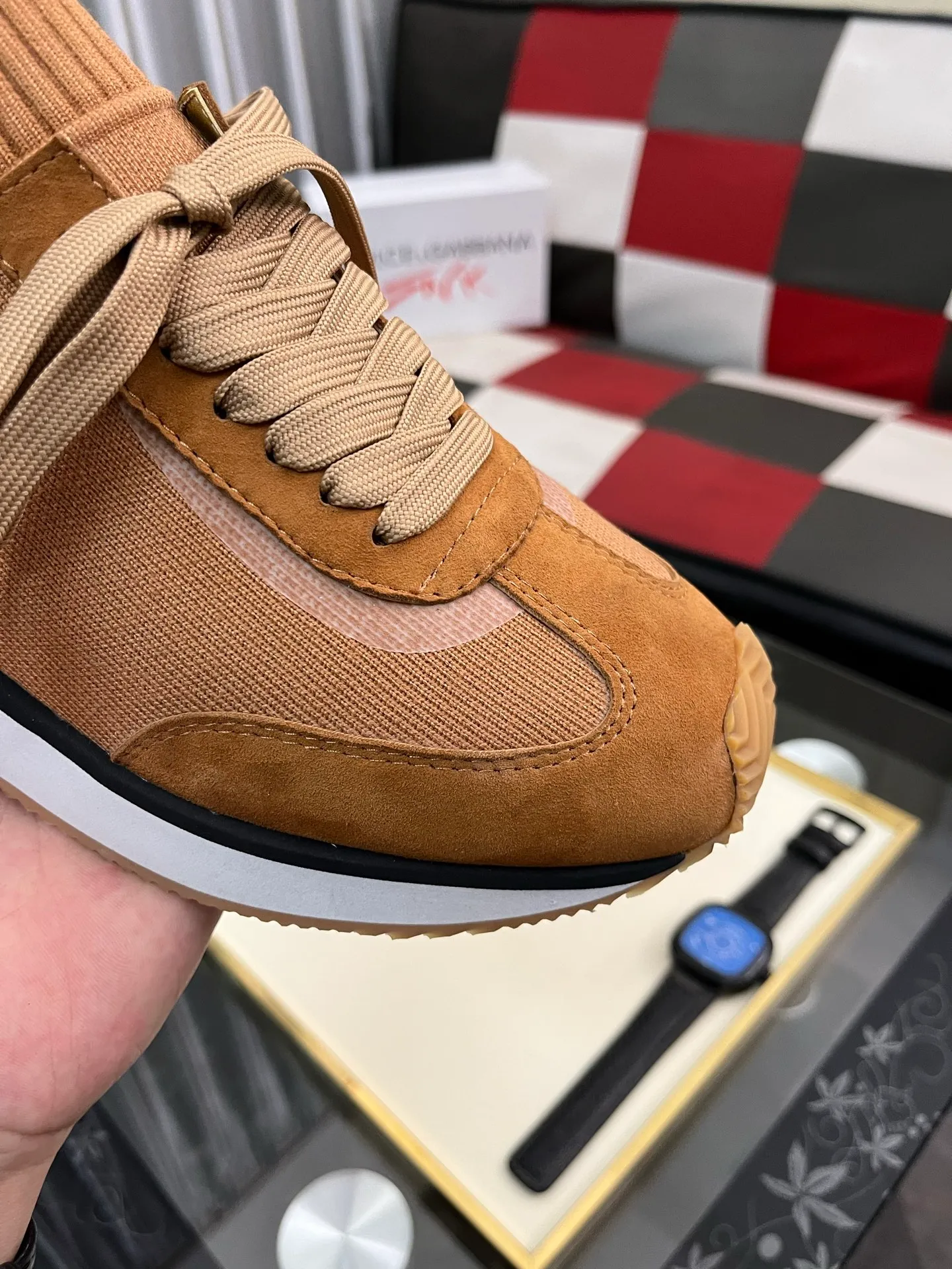 Men's Men's Shoes💰420⌚️⌚️••Dolce&Gabbana••DG✔️High-end men's sports and casual shoes. Original goods from top counters. Original imported cowhide, multi-material splicing design ➕Imported cowhide lining, cowhide feet ➕Original TPR elastic outsole. Size: 36-46🔟Colors available